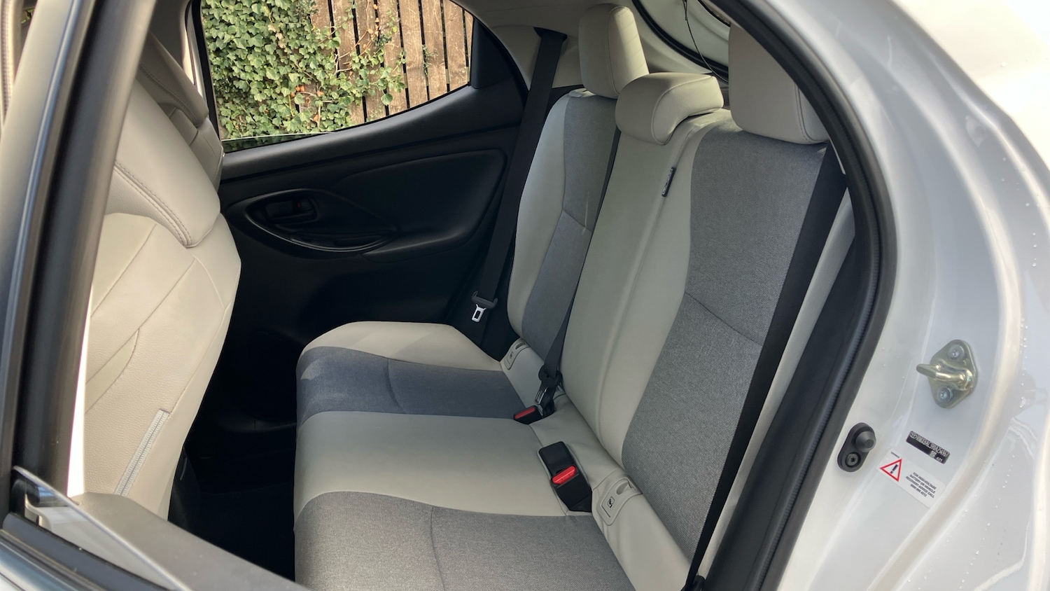 Used Toyota Yaris 2022 for sale - 76611150: Photo 41