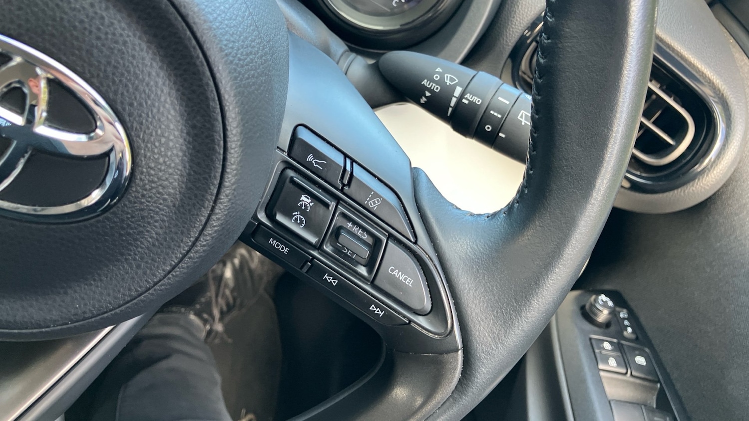 Used Toyota Yaris 2022 for sale - 76611150: Photo 45