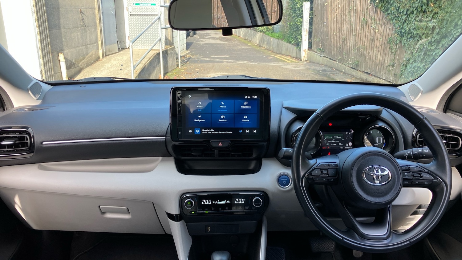 Used Toyota Yaris 2022 for sale - 76611150: Photo 5