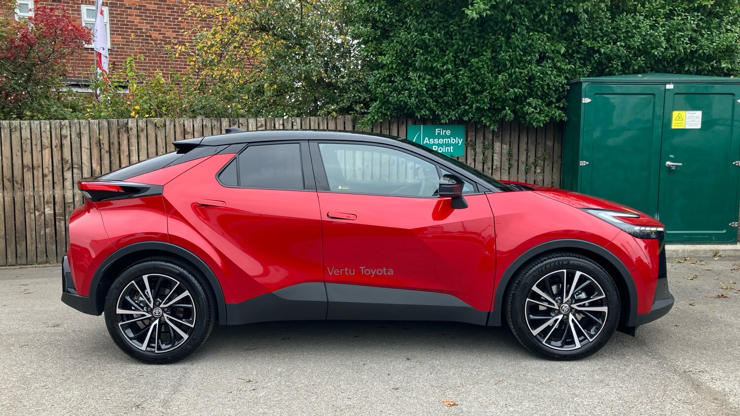 Used Toyota C-HR 2025 for sale - 77871935: Photo 16