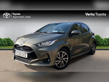 Used Toyota Yaris 2023 for sale - 77945959: Photo