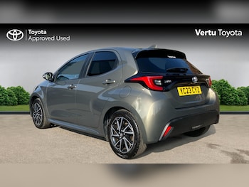 Used Toyota Yaris 2023 for sale - 77945959: Photo