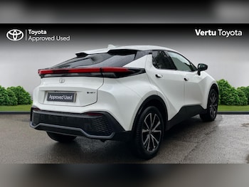 Used Toyota C-HR 2024 for sale - 78356119: Photo