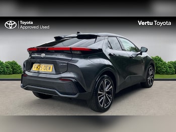 Used Toyota C-HR 2025 for sale - 79102368: Photo