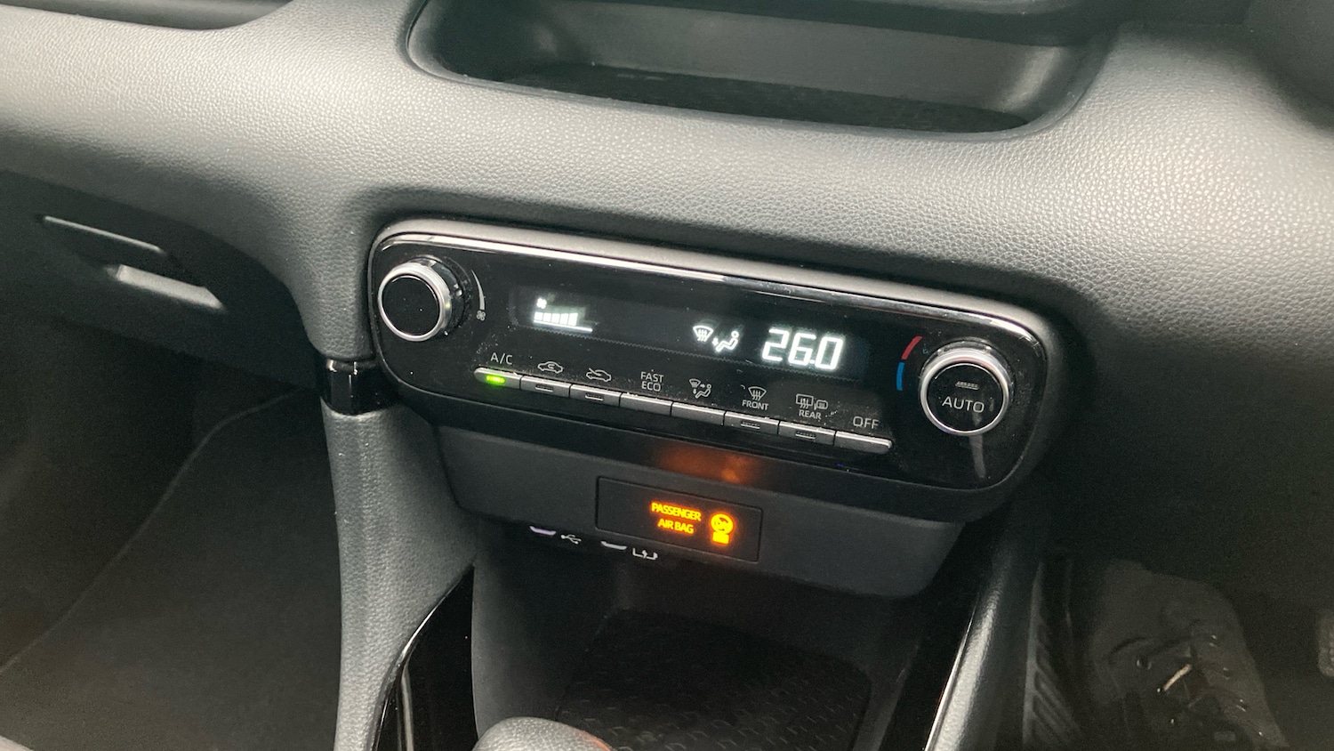 Used Toyota Yaris 2024 for sale - 76681614: Photo 33