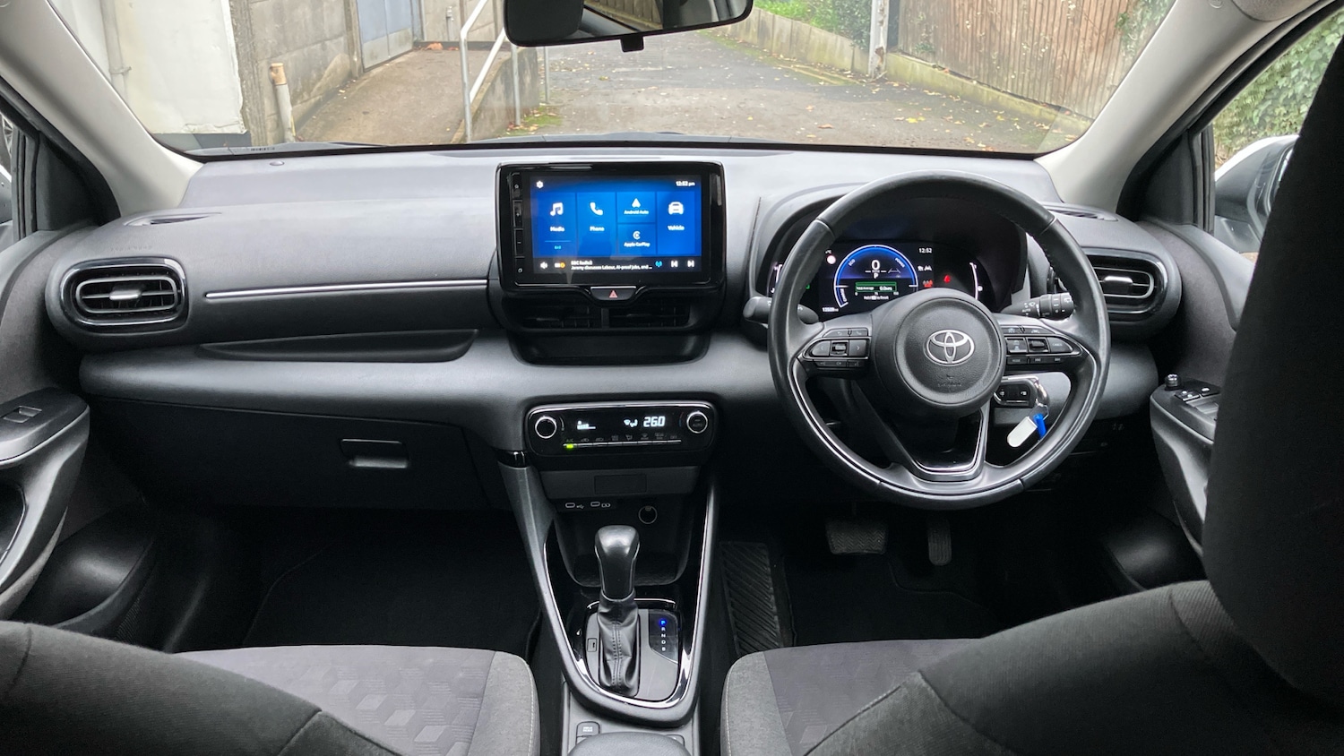 Used Toyota Yaris 2024 for sale - 76681614: Photo 5