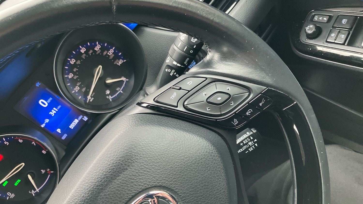 Used Toyota C-HR 2016 for sale - 77530196: Photo 35