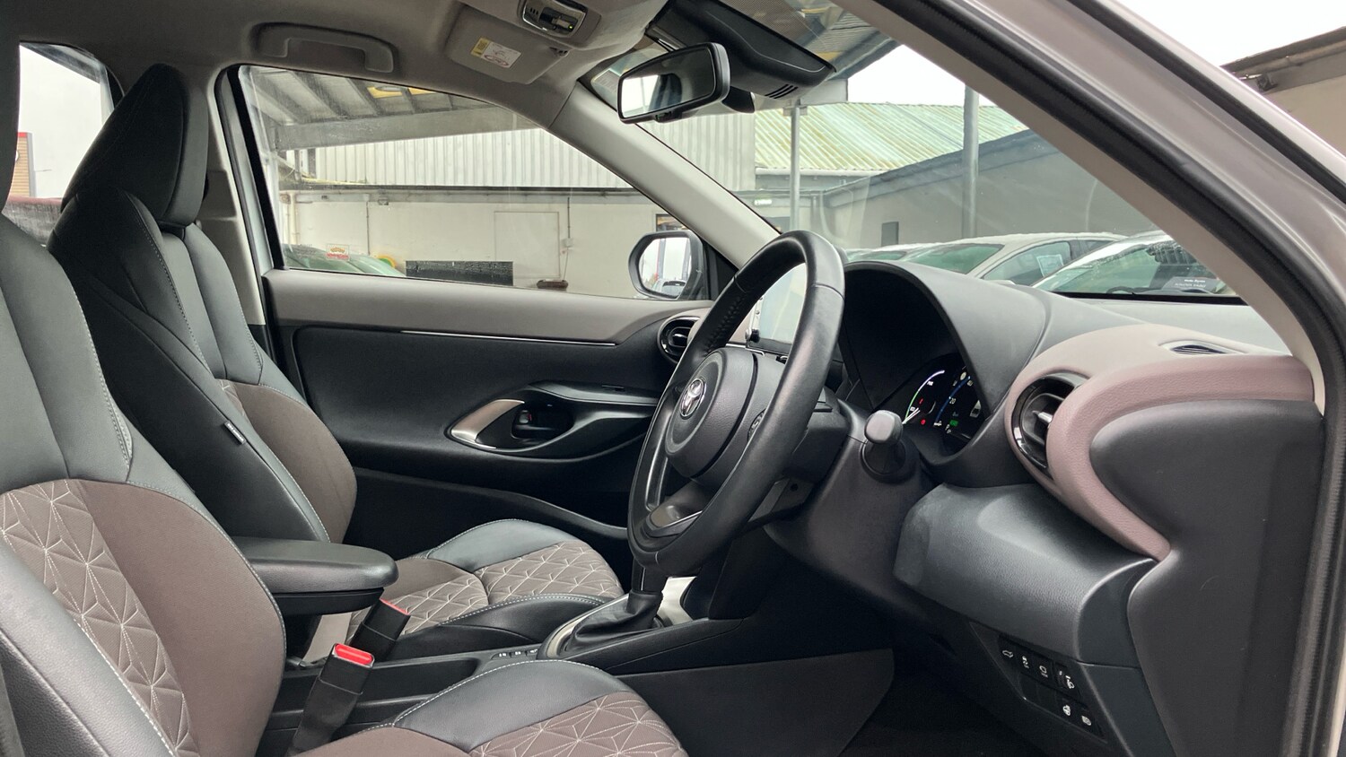 Used Toyota Yaris Cross 2023 for sale - 77494595: Photo 11