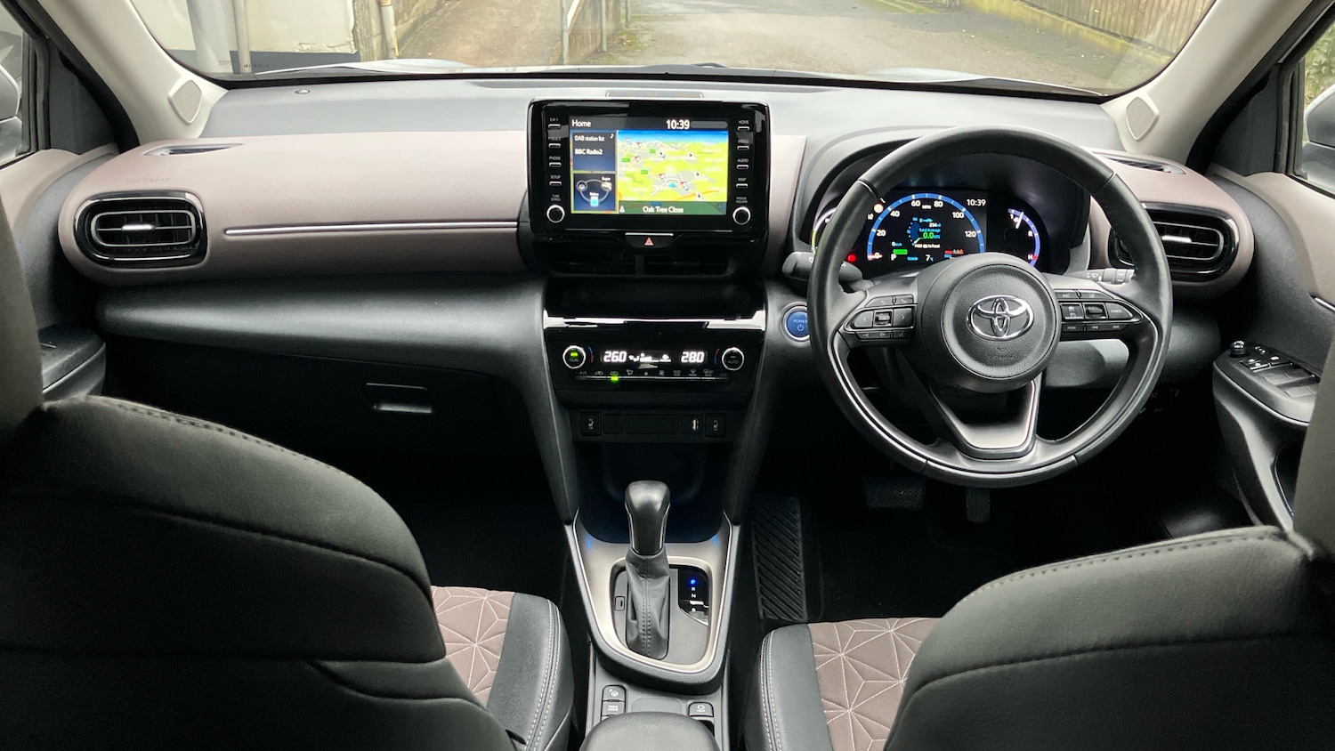 Used Toyota Yaris Cross 2023 for sale - 77494595: Photo 5