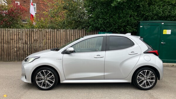 Used Toyota Yaris 2021 for sale - 76193083: Photo 17