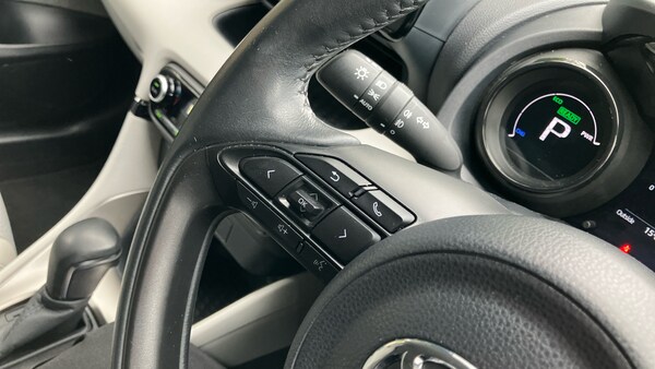 Used Toyota Yaris 2021 for sale - 76193083: Photo 38