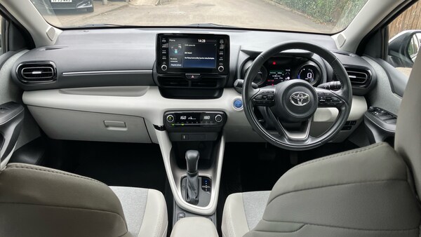 Used Toyota Yaris 2021 for sale - 76193083: Photo 5