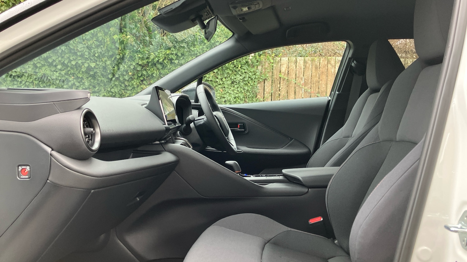 Used Toyota C-HR 2025 for sale - 77380615: Photo 10