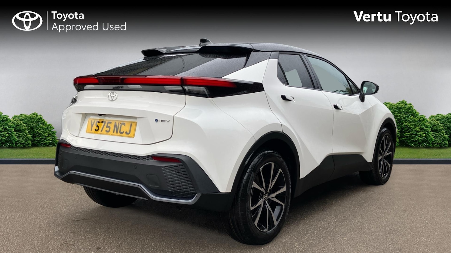 Used Toyota C-HR 2025 for sale - 77380615: Photo 2