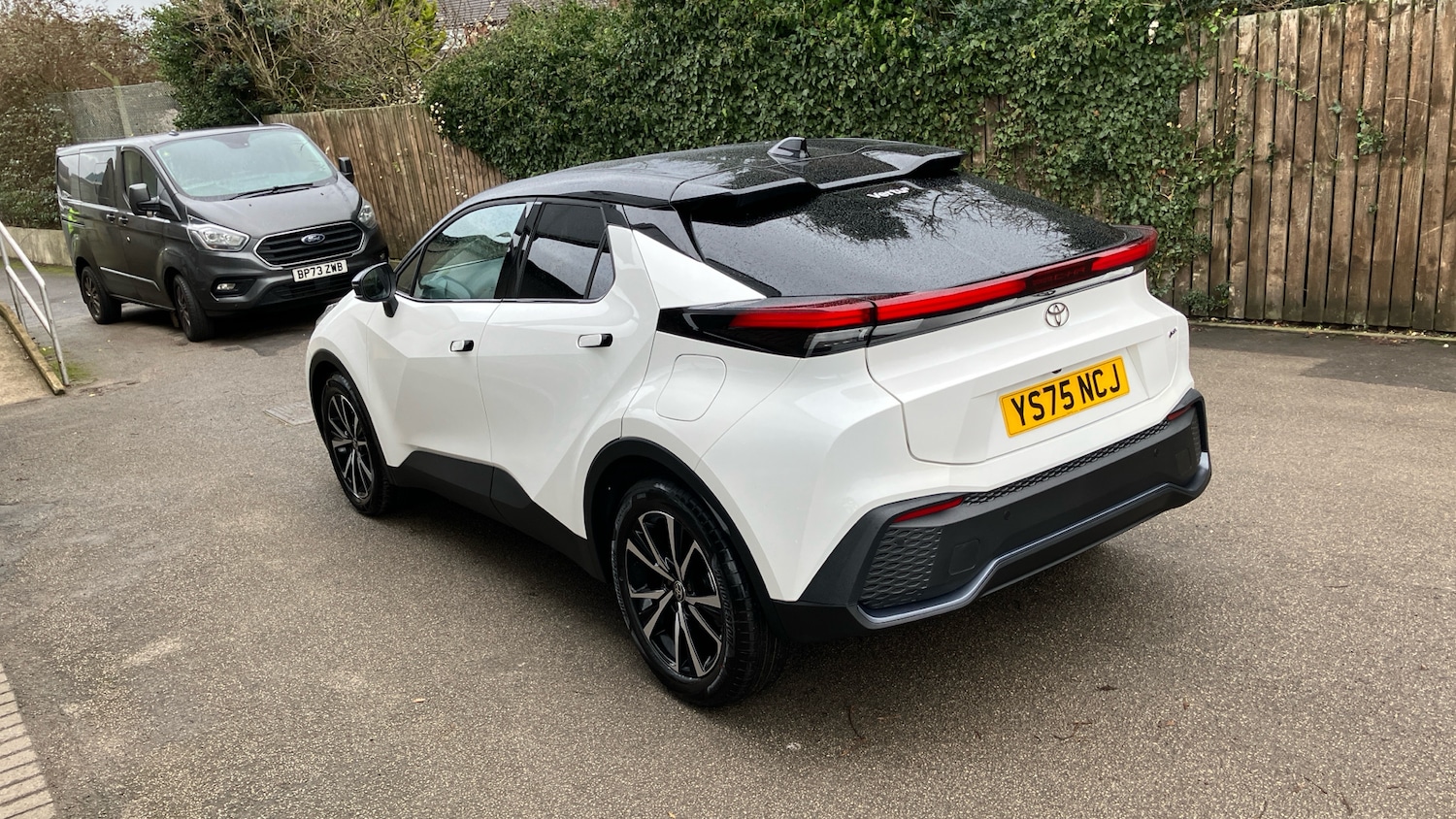 Used Toyota C-HR 2025 for sale - 77380615: Photo 30