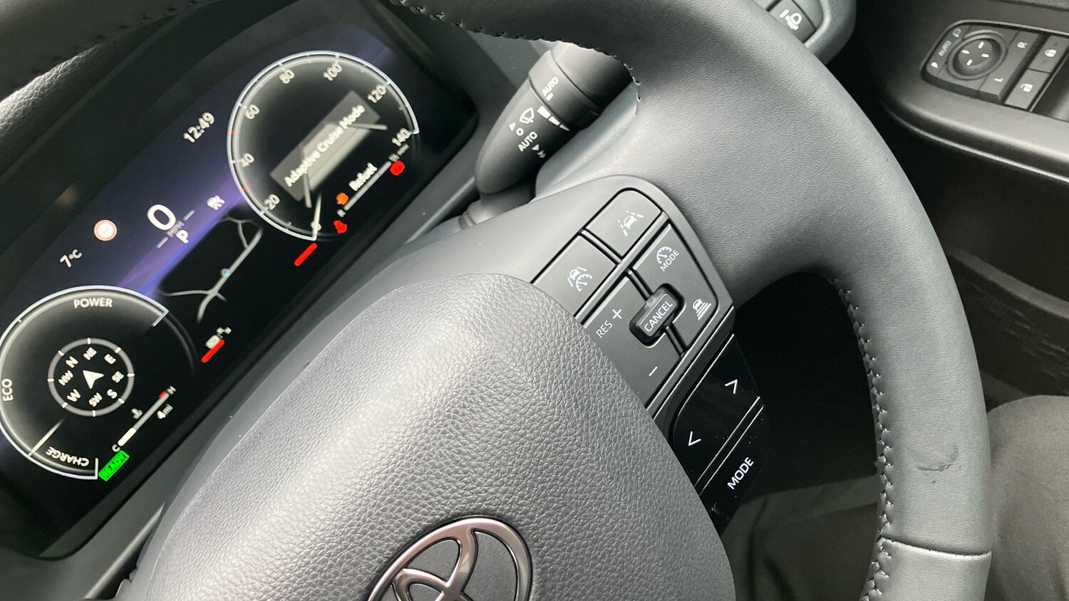 Used Toyota C-HR 2025 for sale - 77380615: Photo 34