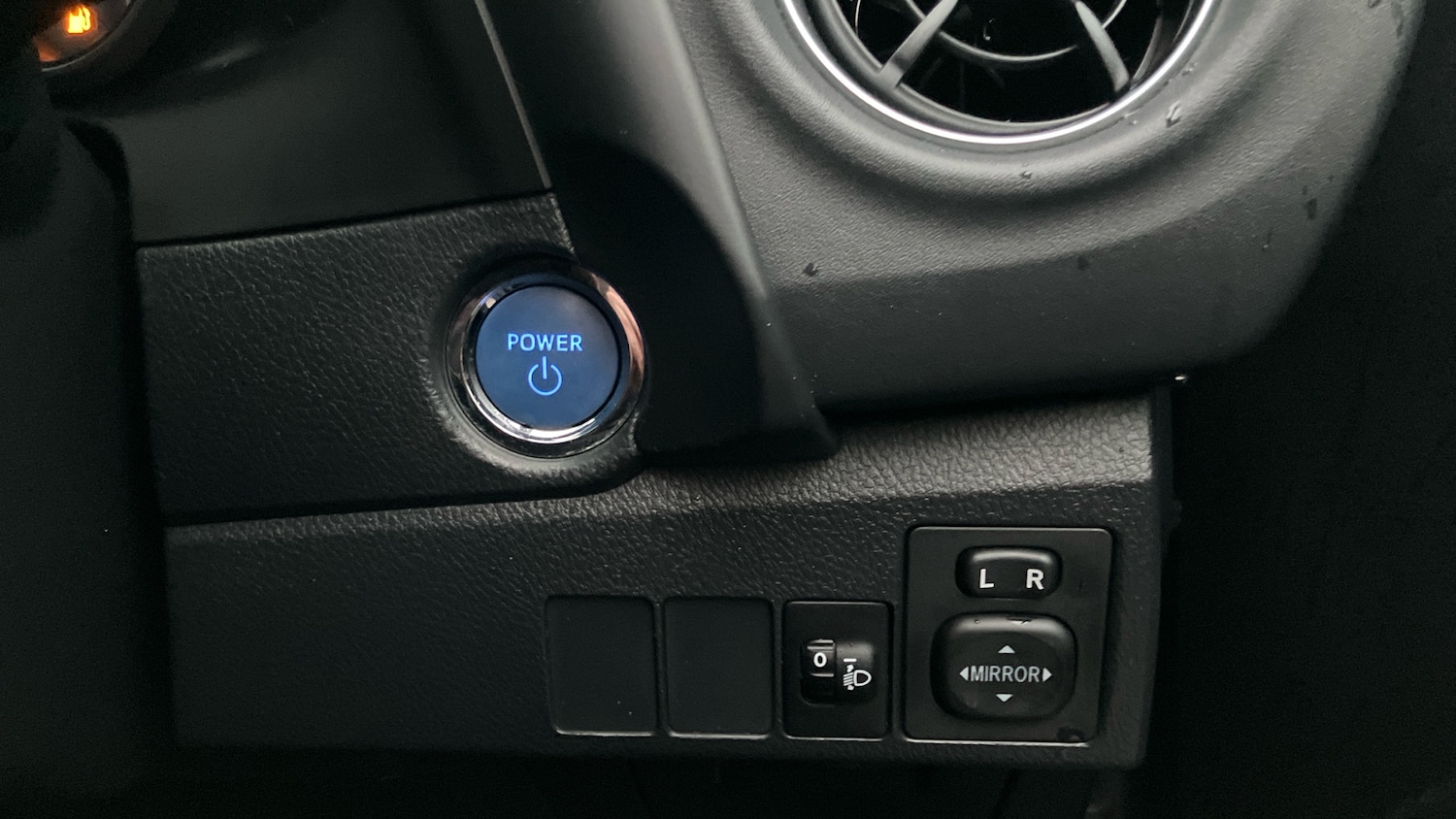 Used Toyota Auris 2016 for sale - 77277203: Photo 31