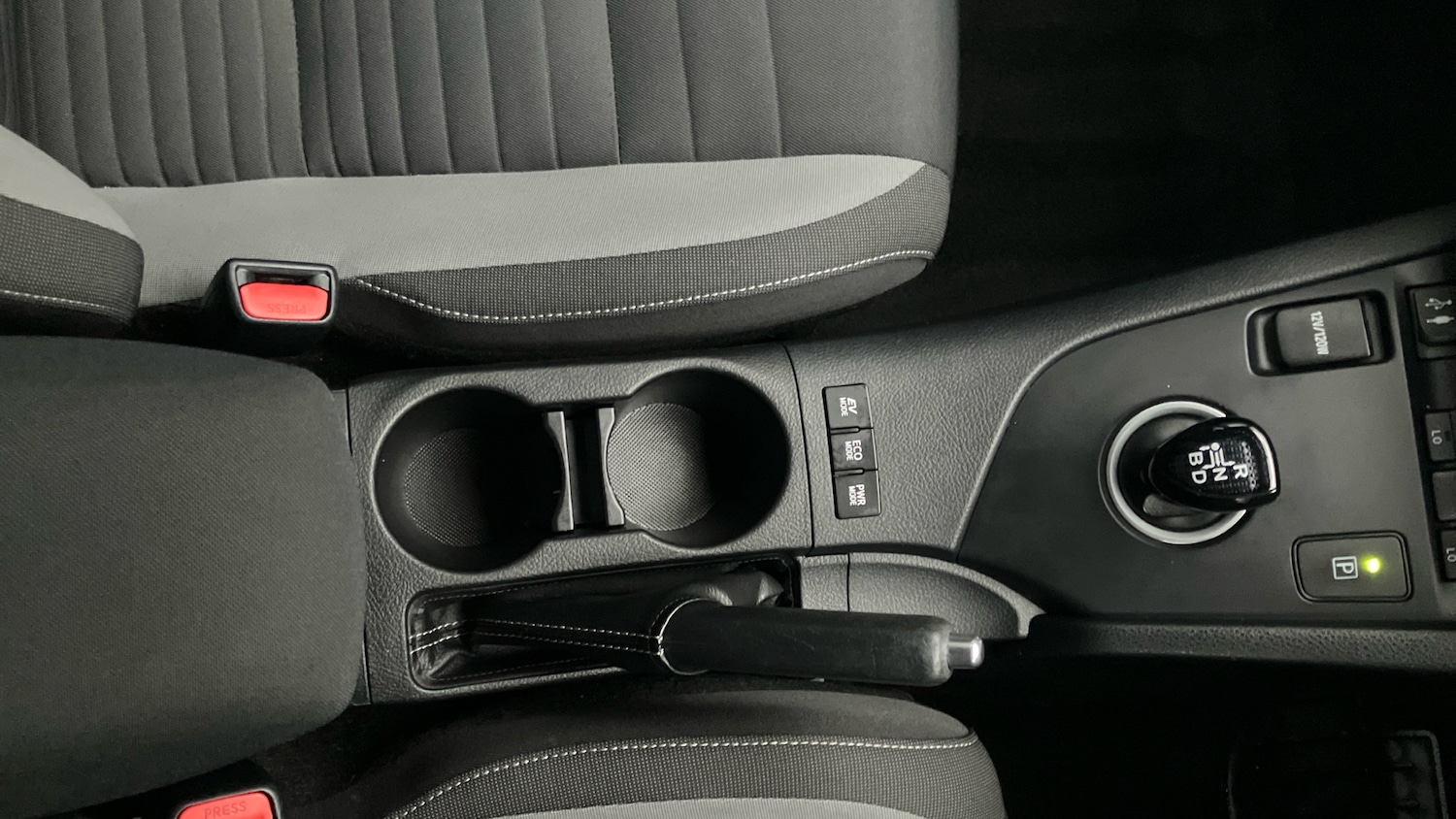 Used Toyota Auris 2016 for sale - 77277203: Photo 35