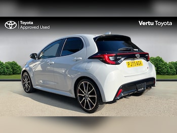 Used Toyota Yaris 2023 for sale - 77732317: Photo