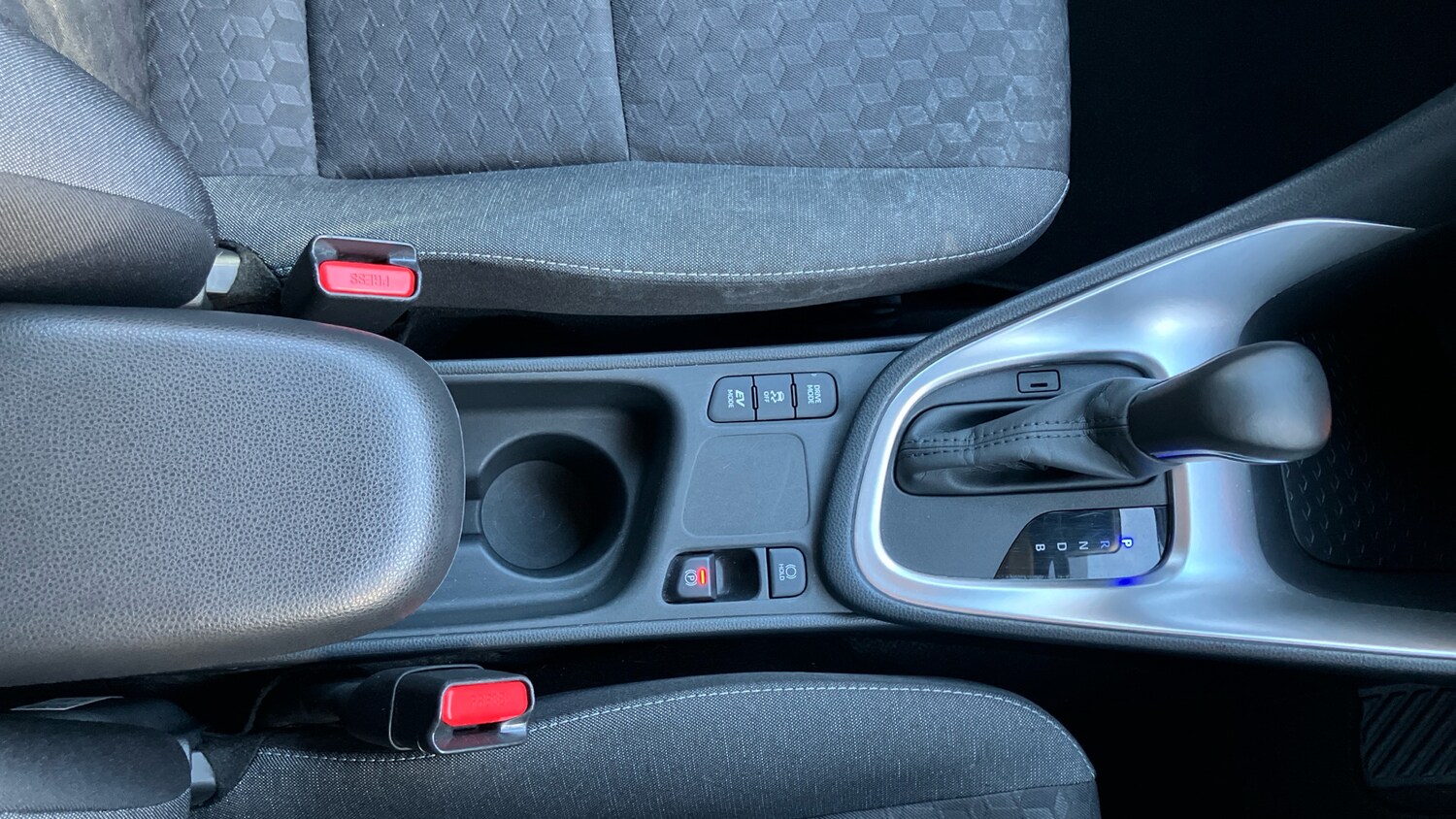 Used Toyota Yaris 2022 for sale - 77363971: Photo 38