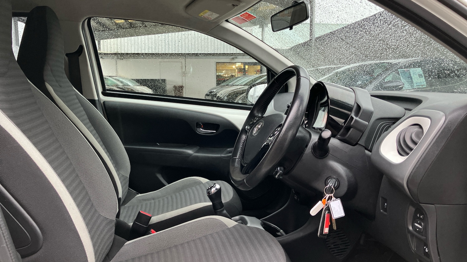 Used Toyota AYGO 2019 for sale - 76833922: Photo 11