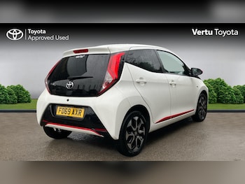 Used Toyota AYGO 2019 for sale - 76833922: Photo
