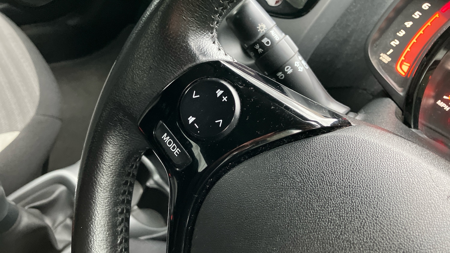 Used Toyota AYGO 2019 for sale - 76833922: Photo 31