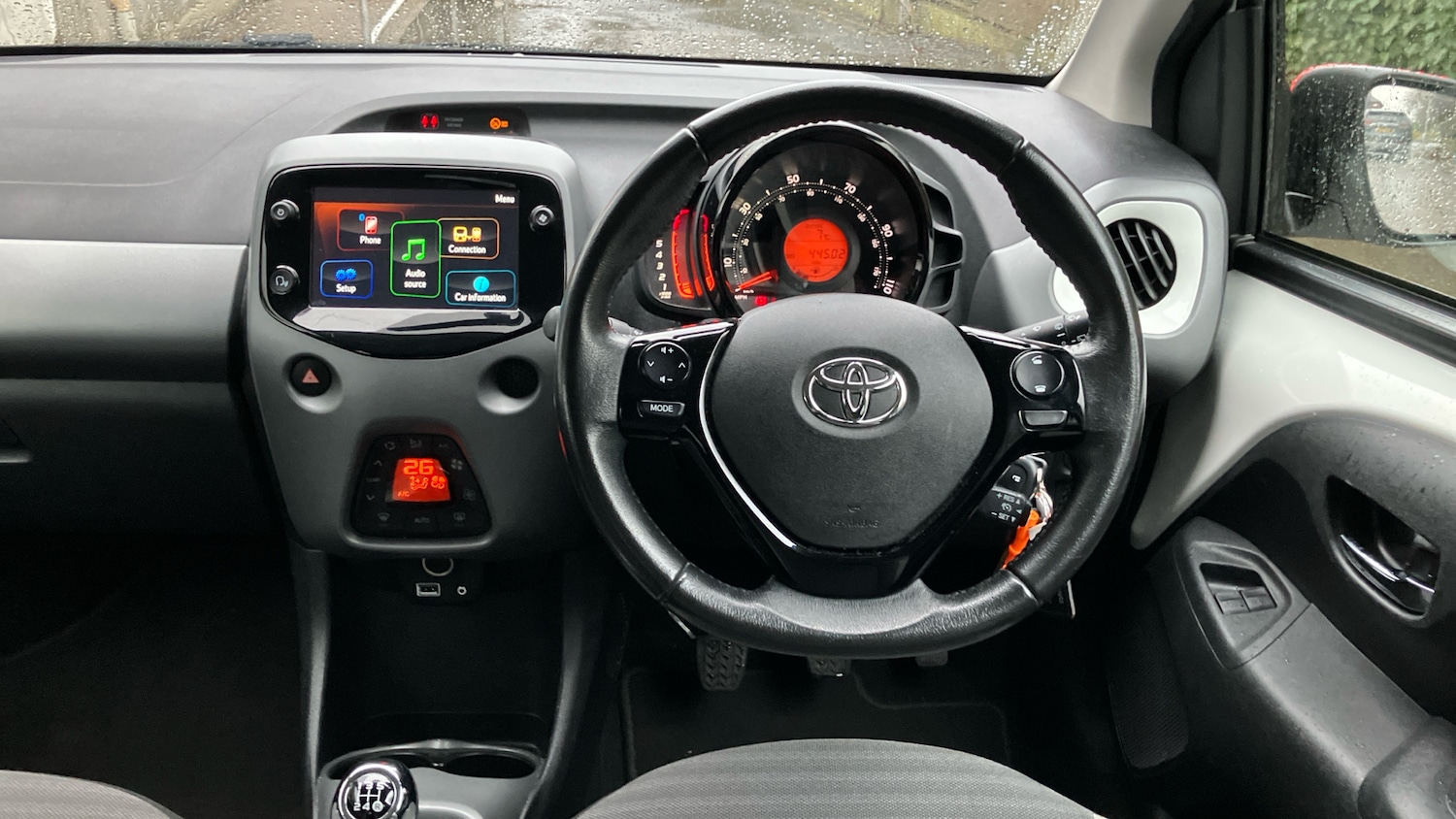 Used Toyota AYGO 2019 for sale - 76833922: Photo 6