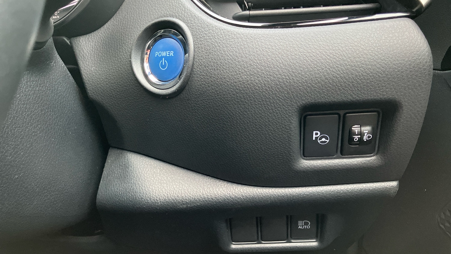 Used Toyota C-HR 2023 for sale - 77167892: Photo 32