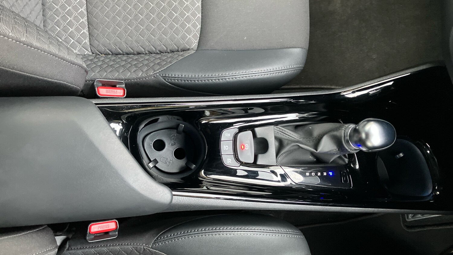 Used Toyota C-HR 2023 for sale - 77167892: Photo 38