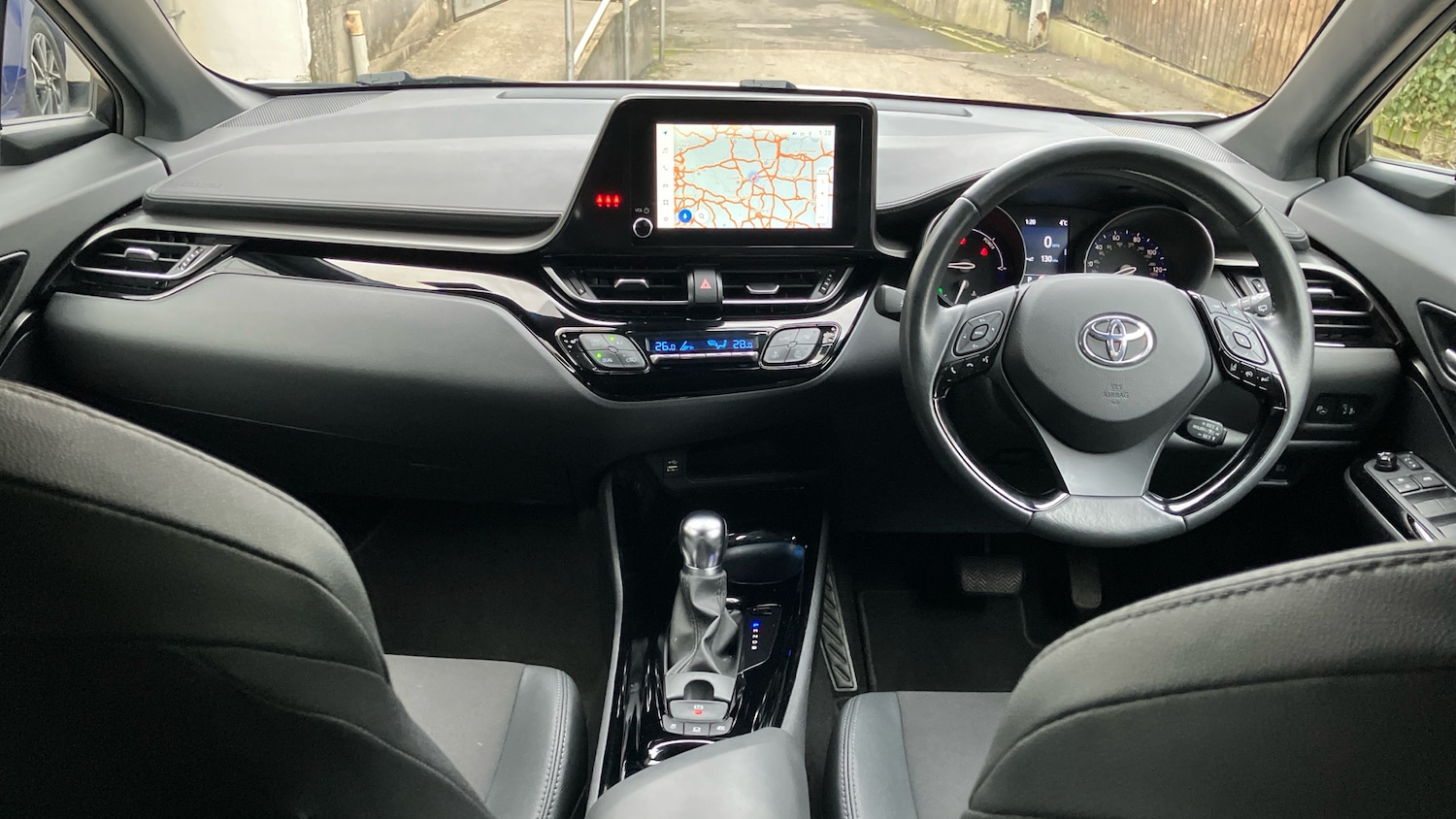 Used Toyota C-HR 2023 for sale - 77167892: Photo 5