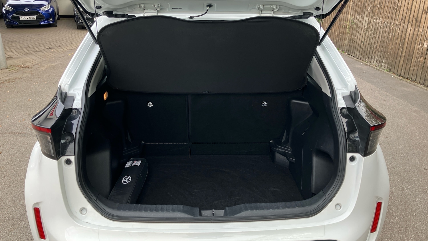 Used Toyota Yaris Cross 2023 for sale - 76131150: Photo 14