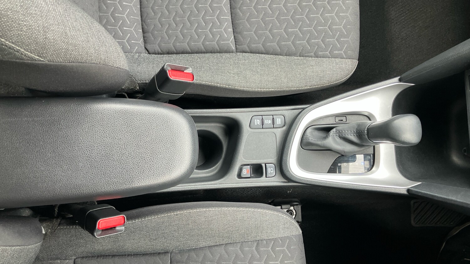 Used Toyota Yaris Cross 2023 for sale - 76131150: Photo 34