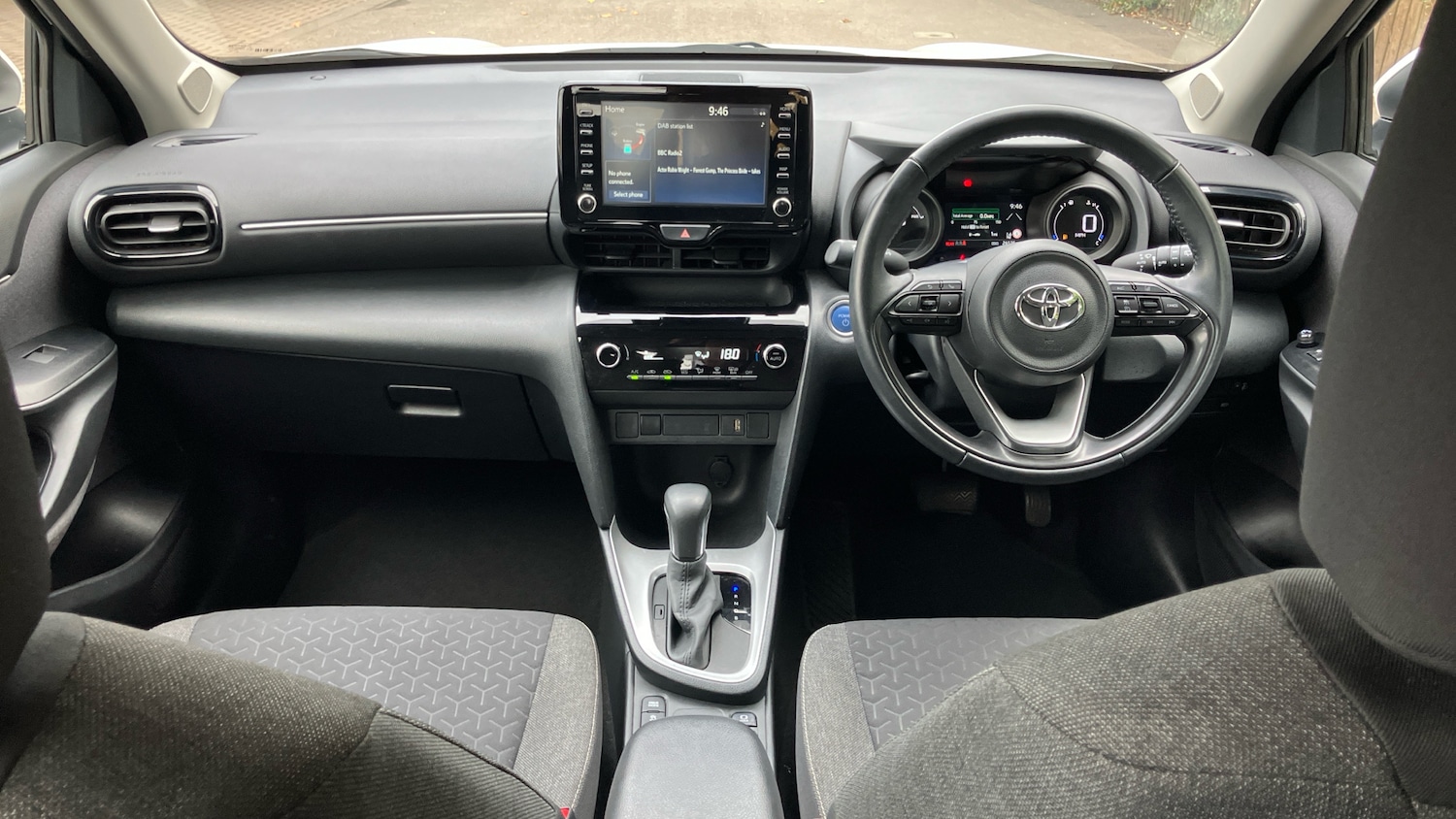 Used Toyota Yaris Cross 2023 for sale - 76131150: Photo 5