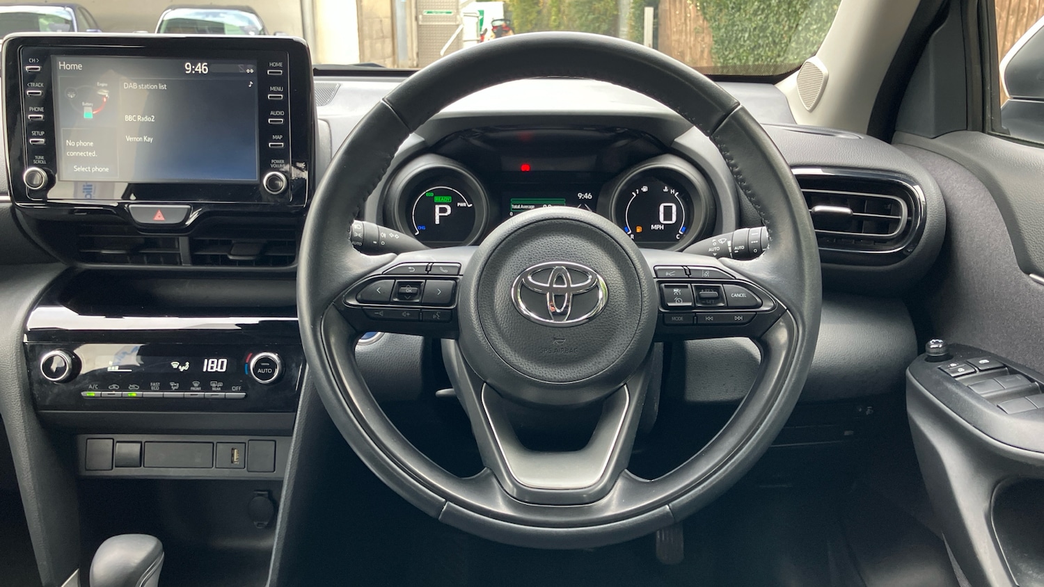 Used Toyota Yaris Cross 2023 for sale - 76131150: Photo 8