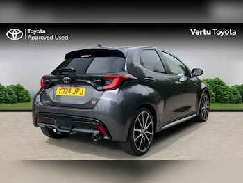 Used Toyota Yaris 2024 for sale - 79216435: Photo