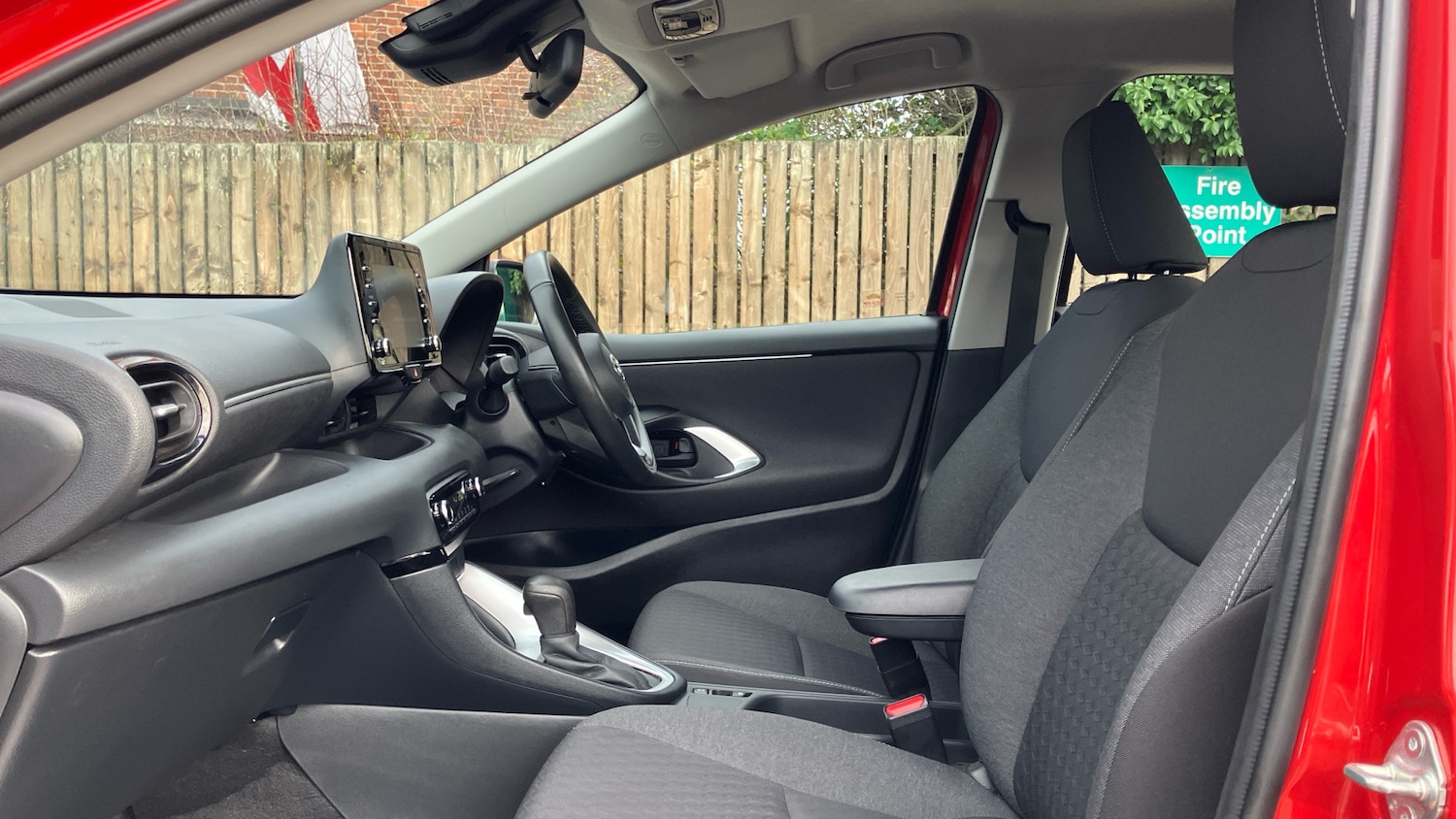 Used Toyota Yaris 2022 for sale - 76884734: Photo 10