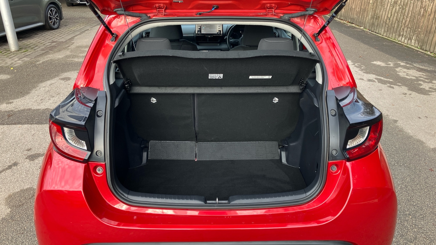 Used Toyota Yaris 2022 for sale - 76884734: Photo 14