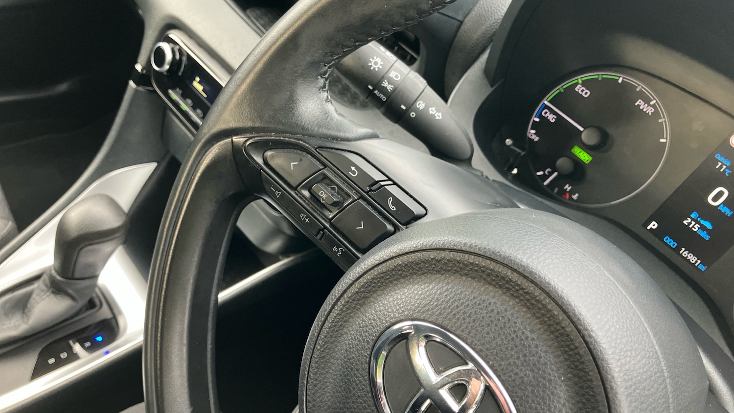 Used Toyota Yaris 2022 for sale - 76884734: Photo 31