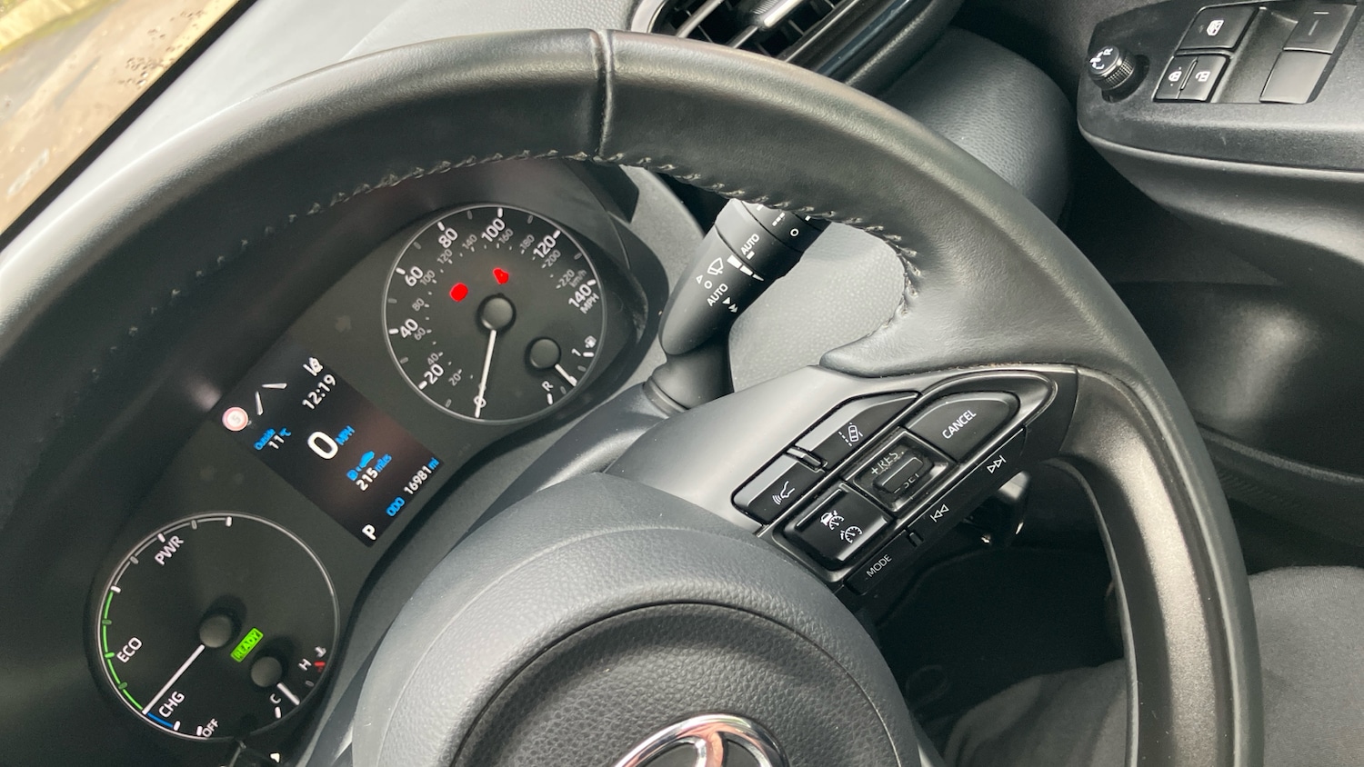 Used Toyota Yaris 2022 for sale - 76884734: Photo 32