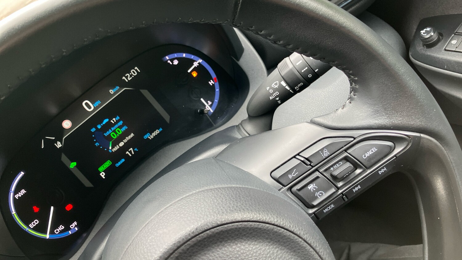 Used Toyota Yaris Cross 2022 for sale - 75987426: Photo 33