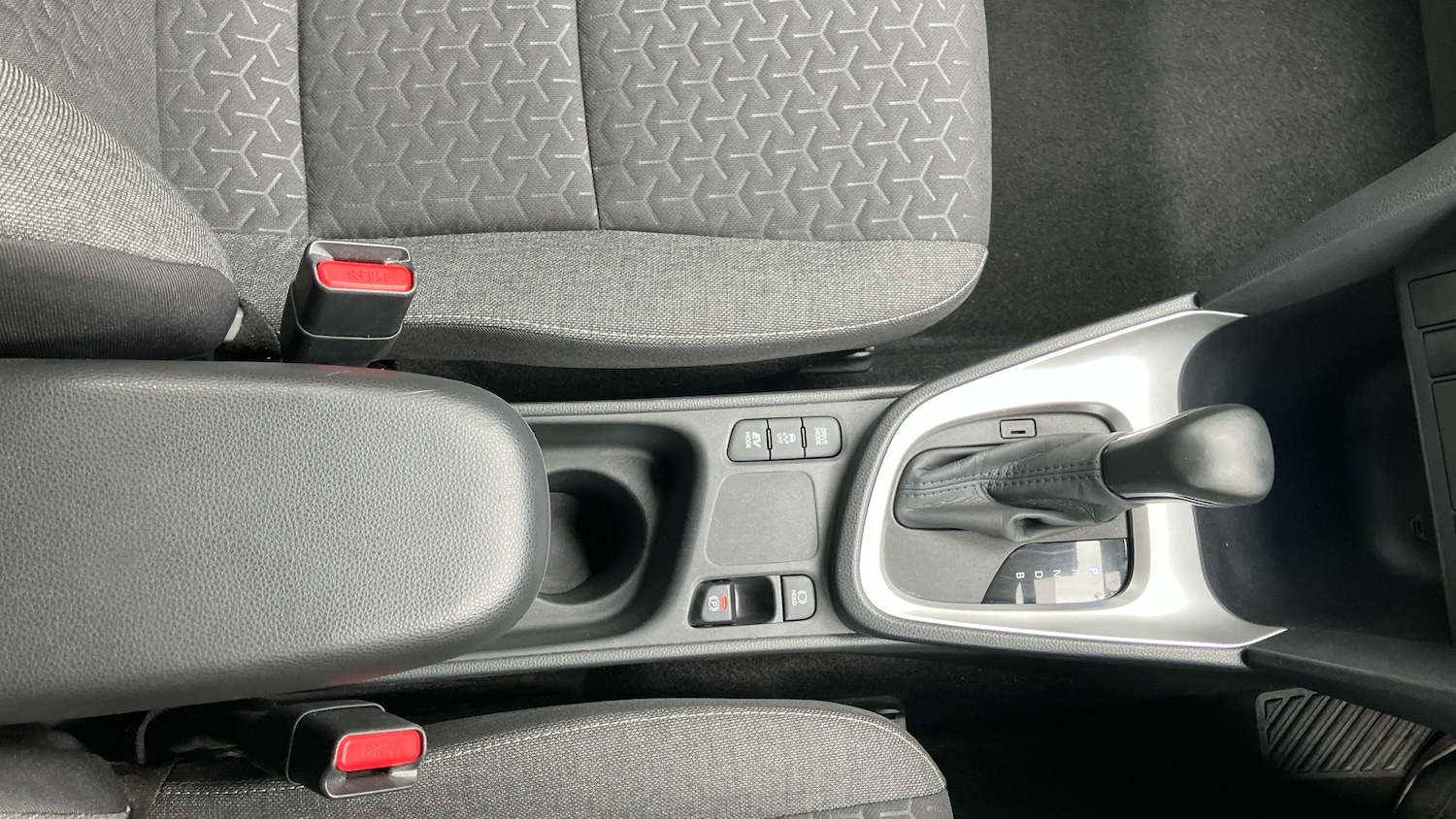 Used Toyota Yaris Cross 2022 for sale - 75987426: Photo 35