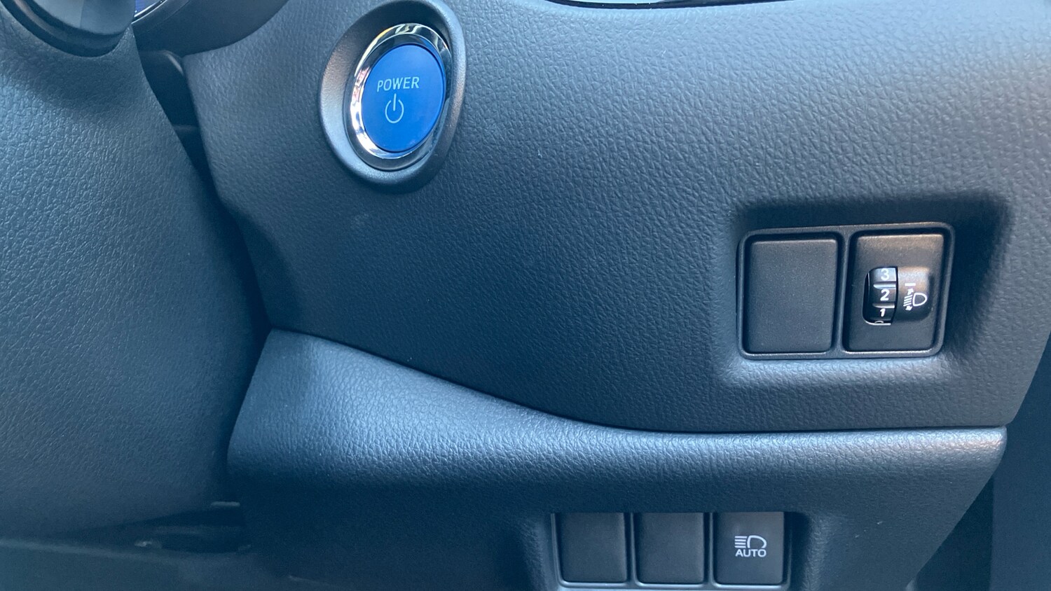 Used Toyota C-HR 2023 for sale - 77760485: Photo 40