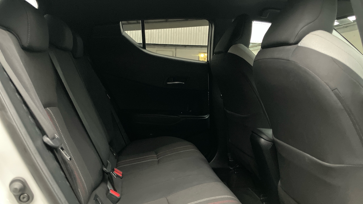 Used Toyota C-HR 2023 for sale - 77406850: Photo 12