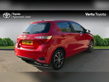 Used Toyota Yaris 2019 for sale - 76040602: Photo