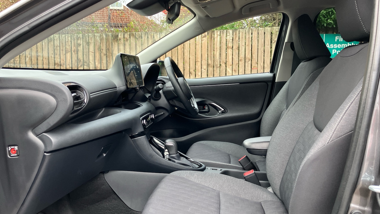 Used Toyota Yaris 2024 for sale - 76681626: Photo 10