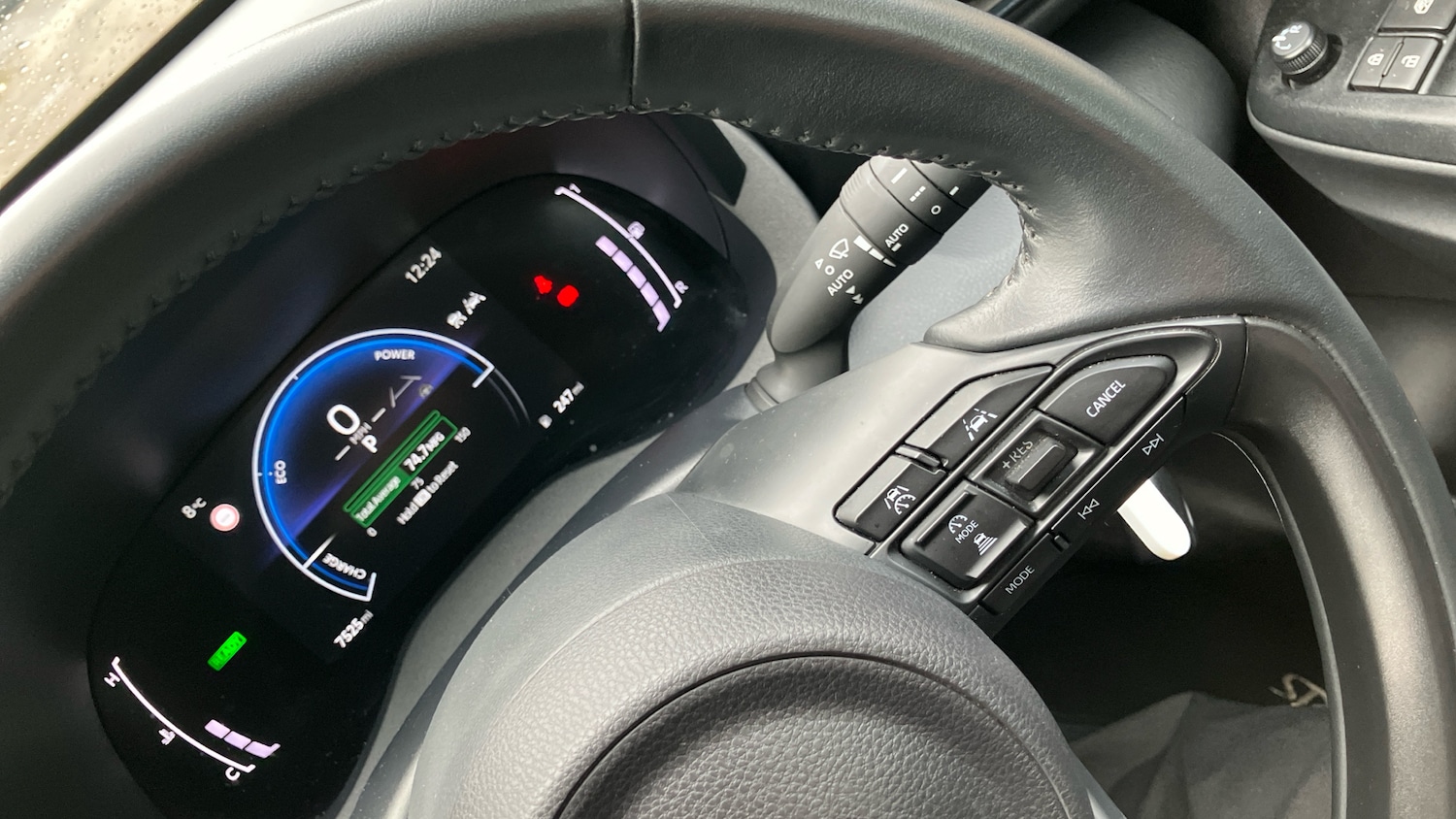 Used Toyota Yaris 2024 for sale - 76681626: Photo 32