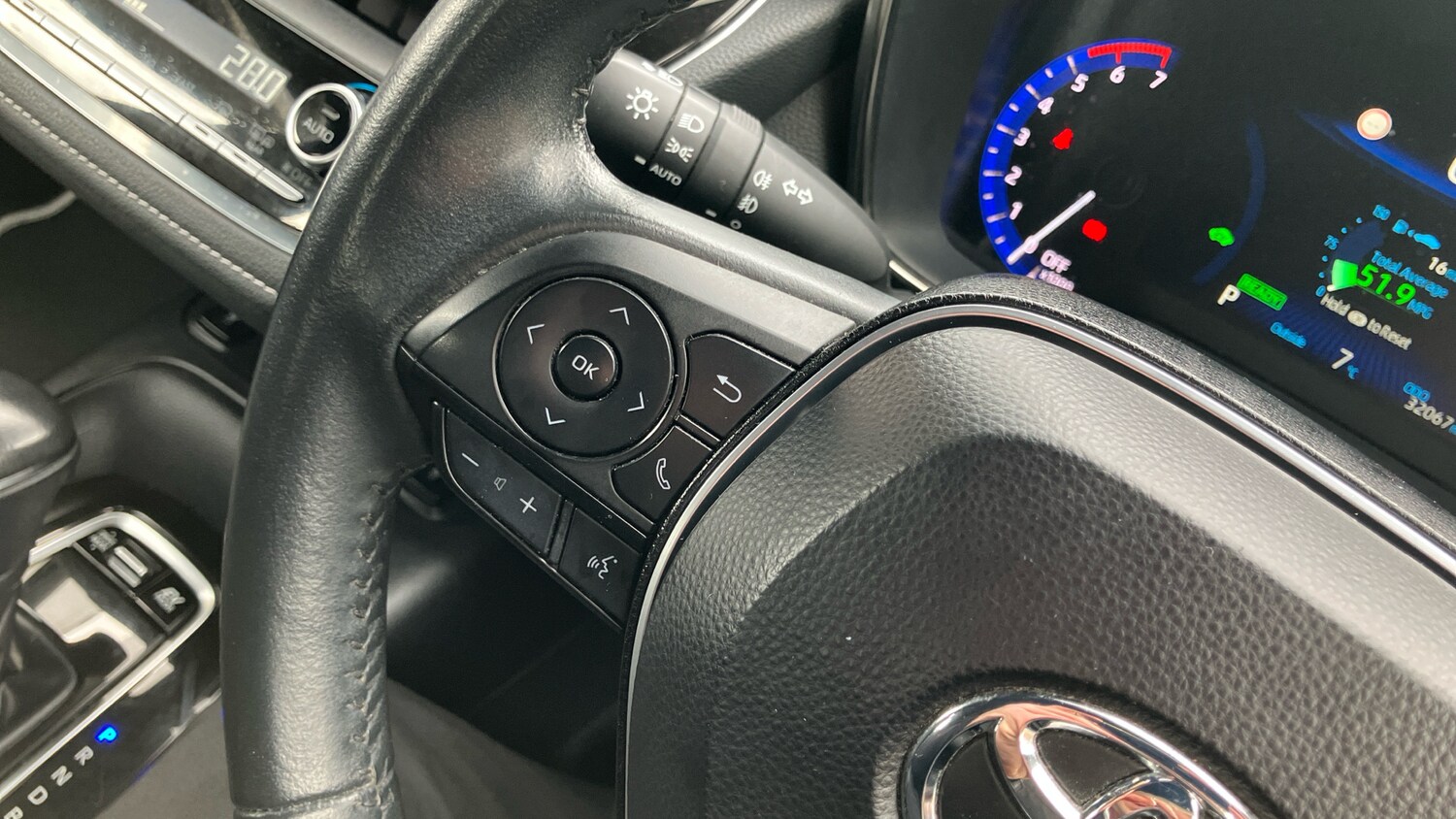 Used Toyota Corolla 2023 for sale - 77640005: Photo 32