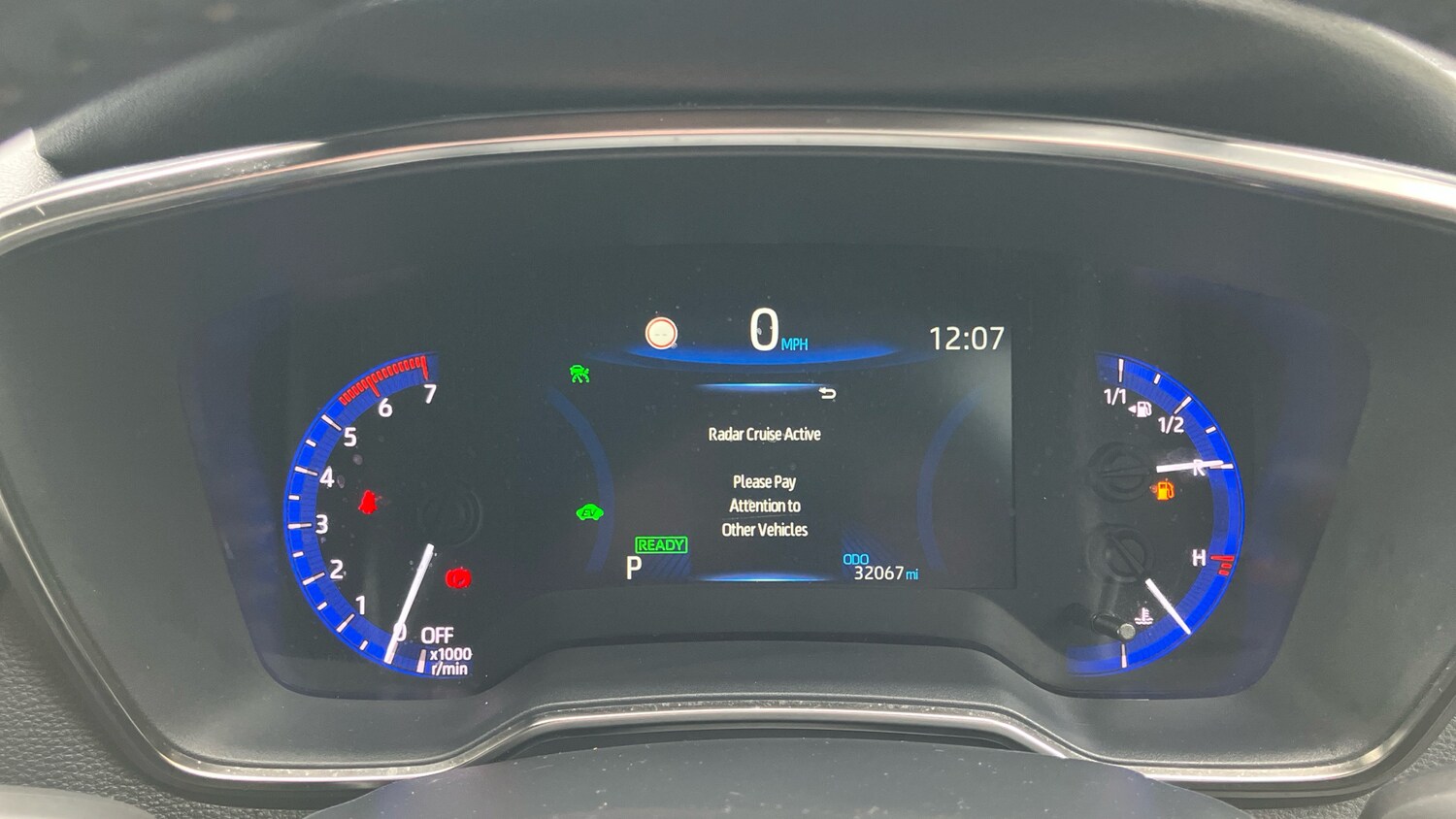 Used Toyota Corolla 2023 for sale - 77640005: Photo 37