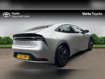 Used Toyota Prius 2025 for sale - 76046884: Photo 2